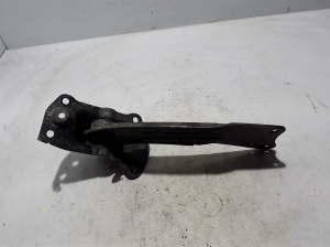 Volkswagen Tiguan (2007–2016) Tagumine õõtshoob 3C0505223D - 3