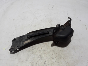Volkswagen Tiguan (2007–2016) Tagumine õõtshoob 3C0505224D - 3
