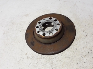 Volkswagen Tiguan (2007–2016) Tagumine piduriketas 1K0615601AD - 2