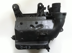 Peugeot 208 (2012–2019) Luftfiltergehäuse 9673061080 - 3
