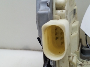 Volkswagen Tiguan (2007–2016) Rear side door lock 3C4839015A - 2