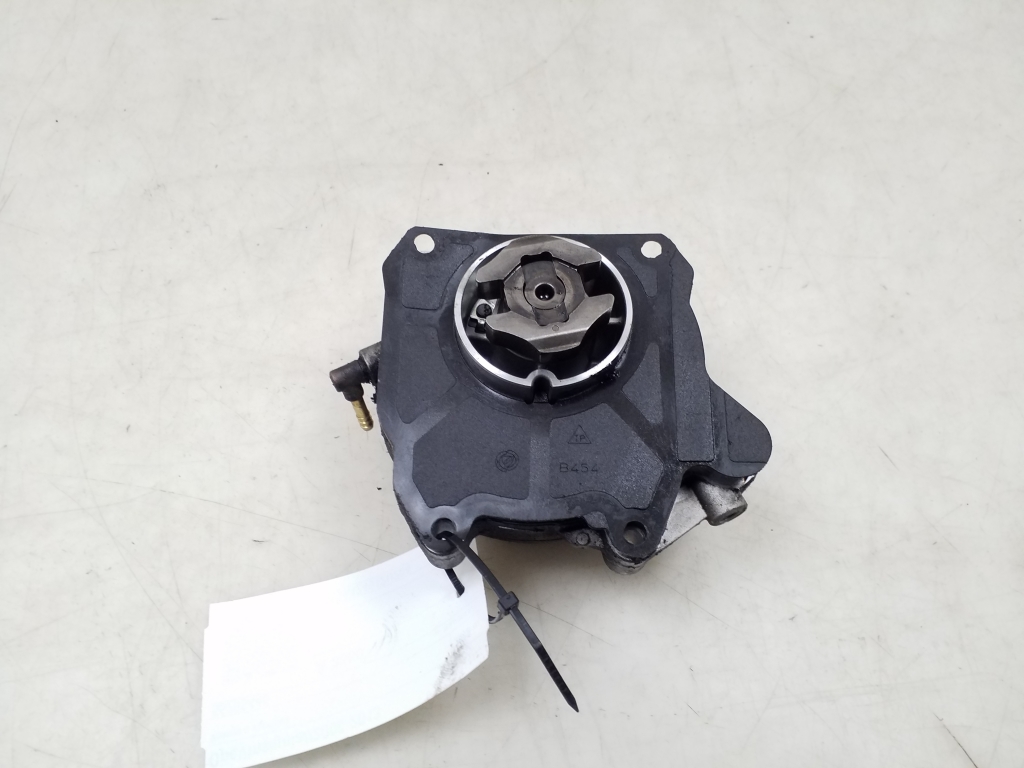 OPEL Insignia A (2008-2016) Vacuum Pump 55205446 25071617