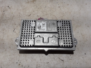 Xenon headlight control unit - 90059439