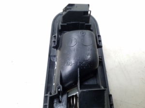 Volkswagen Bora (1998–2005) Front door inner handle 3B1837114 - 3