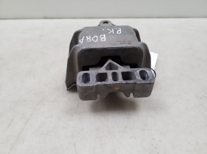 Volkswagen Bora (1998–2005) Motora spilvens 1J0199555 - 2