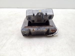 Volkswagen Bora (1998–2005) Motora spilvens 1J0199555 - 3