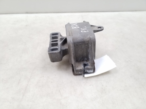 Volkswagen Bora (1998–2005) Motora spilvens 1J0199555 - 6