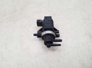 Volkswagen Bora (1998–2005) Solenoid 1H0906627 - 6