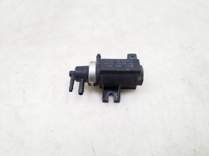 Volkswagen Bora (1998–2005) Solenoid 1H0906627 - 7