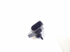 Volkswagen Bora (1998–2005) Vahejahuti andur 038906051 - 2