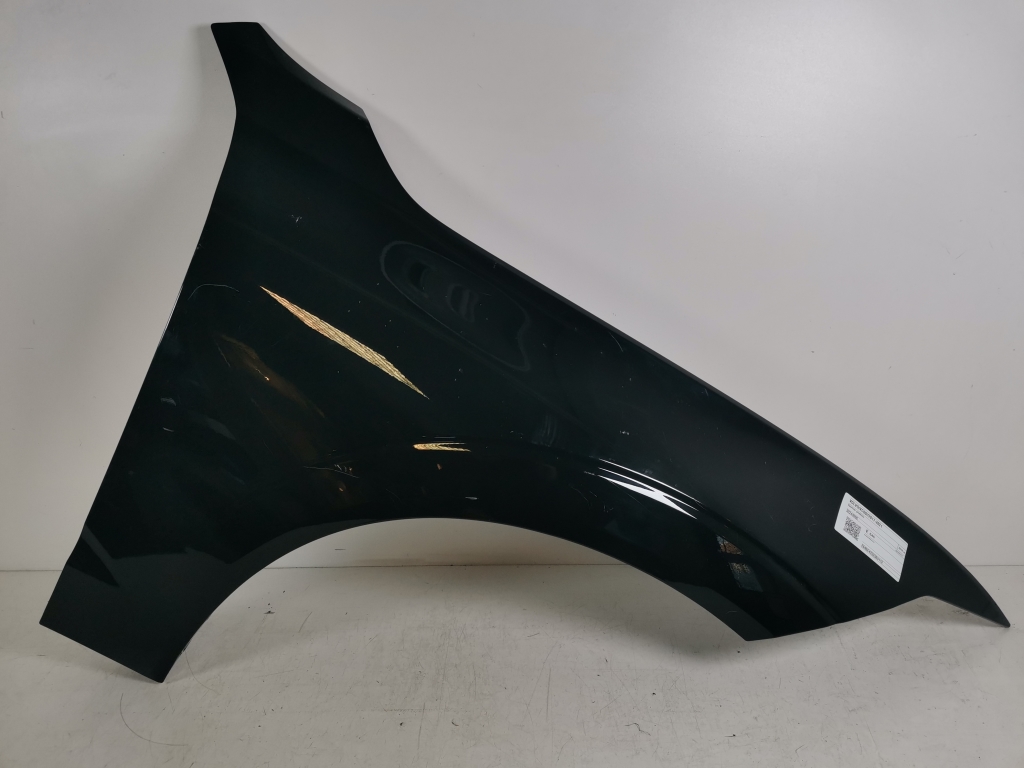 Used VOLVO XC60 Front wing 32244096