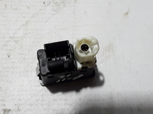 BMW 5 SERIES F11 (2010–2017) AUX-pesa 9237654 - 2