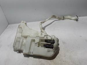 BMW 5 SERIES F11 (2010–2017) Front washer fluid reservoir 8050439 - 2