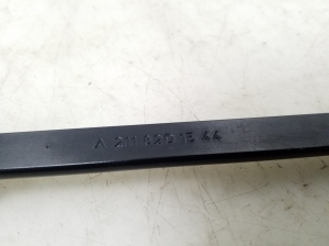 Mercedes Benz E-Class W211 (2002–2009) Windshield wiper arm A2118201544 - 2