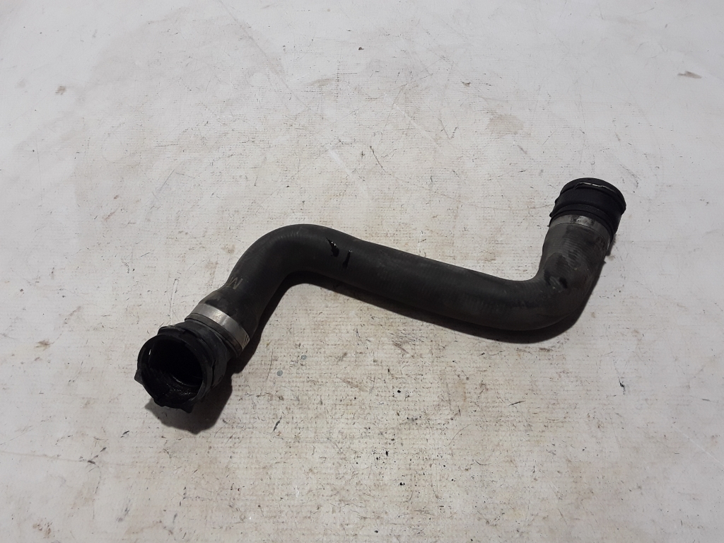 BMW 5 Series F10/F11 (2009-2017) Right Side Water Radiator Hose 7809821 22451122