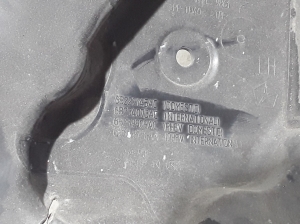Chrysler Pacifica (2016–2026) Luftleitblech für den Kühler 68229145AC - 2