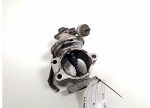  EGR valve 