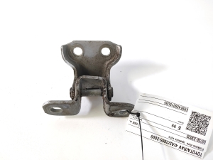 TOYOTA RAV 4 A3 (2005–2012) Esiukse alumine hing 68730-33020 - 2