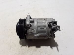  Air conditioner compressor 