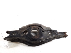 Rear axle link - 48730-42040