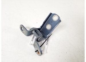   Rear side door lower hinge  - 68770-52030 