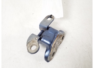 TOYOTA RAV 4 A3 (2005–2012) Tagumise küljeukse ülemine hing 68750-20120 - 2