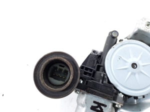 TOYOTA RAV 4 A3 (2005–2012) Esiukse aknatõstuk ja selle osad - 2