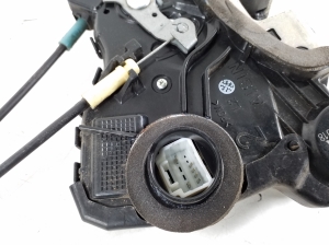 TOYOTA RAV 4 A3 (2005–2012) Esiukse lukk 69040-42240 - 3