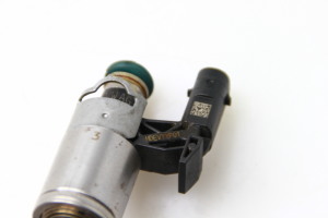  Fuel injector 