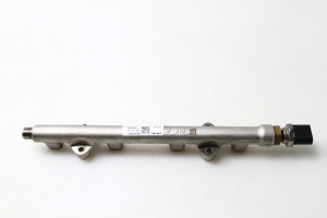 AUDI A3 8V (2012–2020) Kõrgsurve kütusetoru 05E133320 - 2