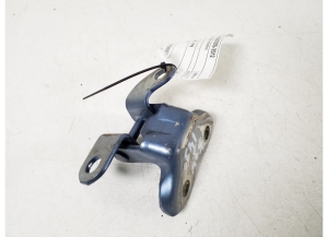 TOYOTA RAV 4 A3 (2005–2012) Rear side door upper hinge 68760-20120 - 2