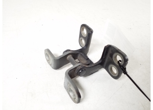 Trunk lid hinge - 68801-42050