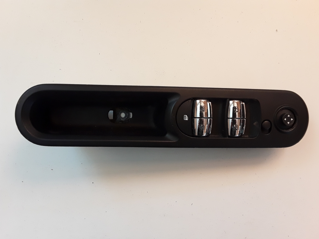 MINI Clubman F54 (2015-2024) Кнопка стеклоподъемника передней правой двери 9354859 24553747