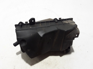   Boîtier de filtre à air  - 1J0129614A 