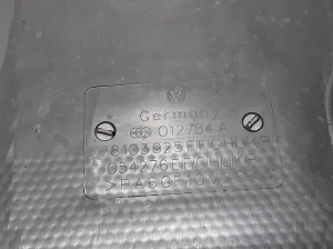 Volkswagen Golf IV (1997–2003) Cache moteur 038103925E - 3