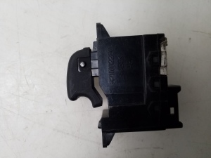 Hyundai Santa Fe (2000–2006) Tagumise külgukse aknalüliti 621W02280 - 2