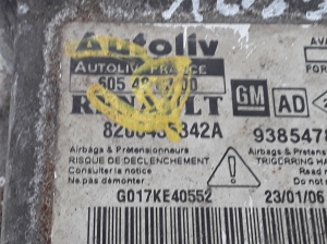 RENAULT Trafic II (2001–2014) Turvapadja moodul 8200435342 - 2