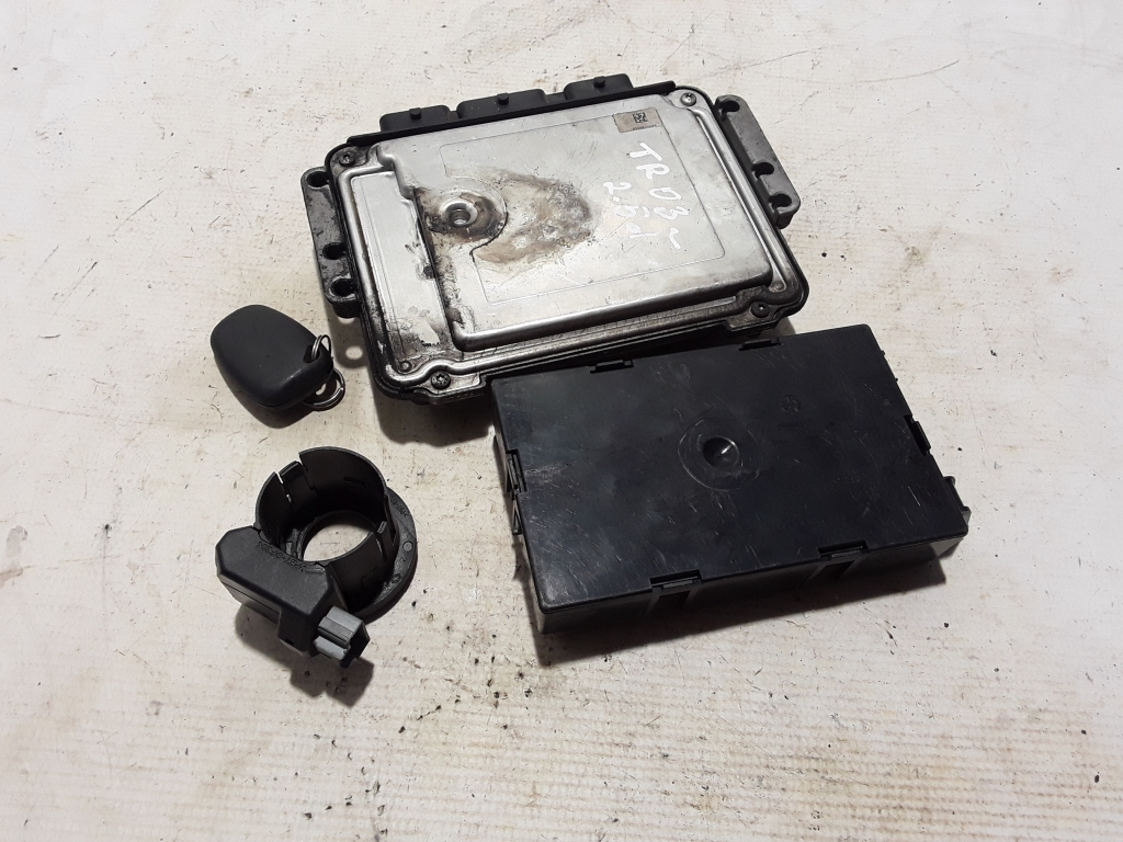 Used RENAULT Trafic Car starting system