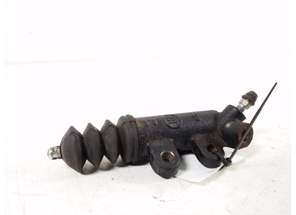 TOYOTA RAV4 3 generation (XA30) (2005-2012) Kytkimen sylinteri 31470-32023 21043944