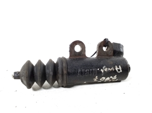 TOYOTA RAV 4 A3 (2005–2012) Siduri töösilinder 31470-32023 - 2