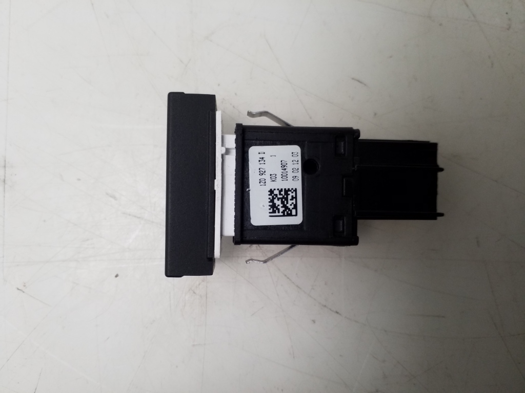 Used Skoda Octavia ESP switch 1Z0927134D