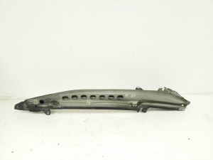 Front fender bracket - 7L5805100