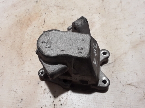  EGR valve 