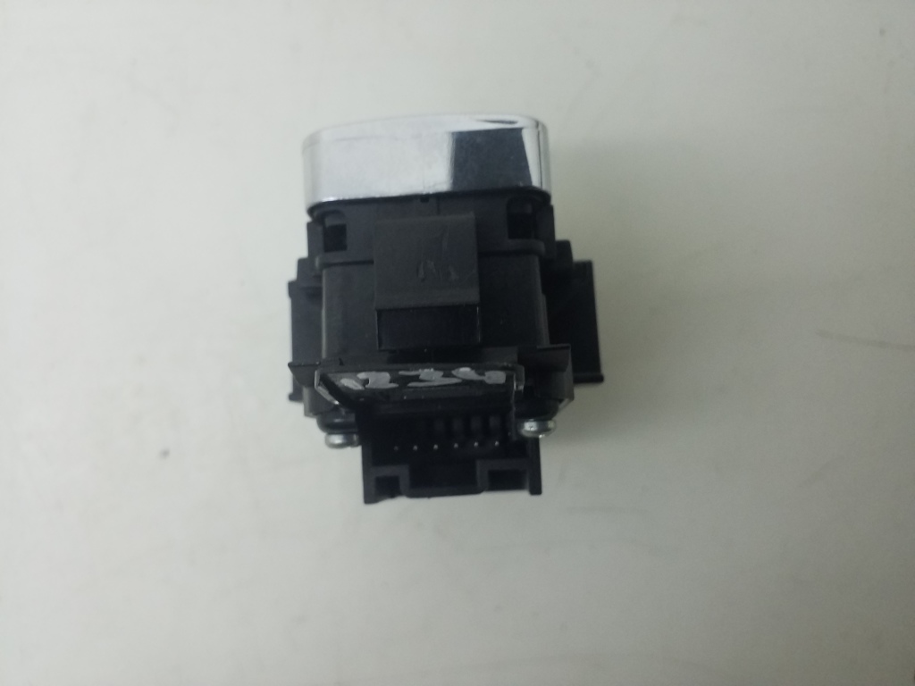 MERCEDES-BENZ S-Class W221 (2005-2013) Front Left Door Window Switch A2218706051 20979425