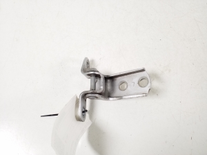 LEXUS IS (2005–2013) Rear side door lower hinge 68780-52030 - 2