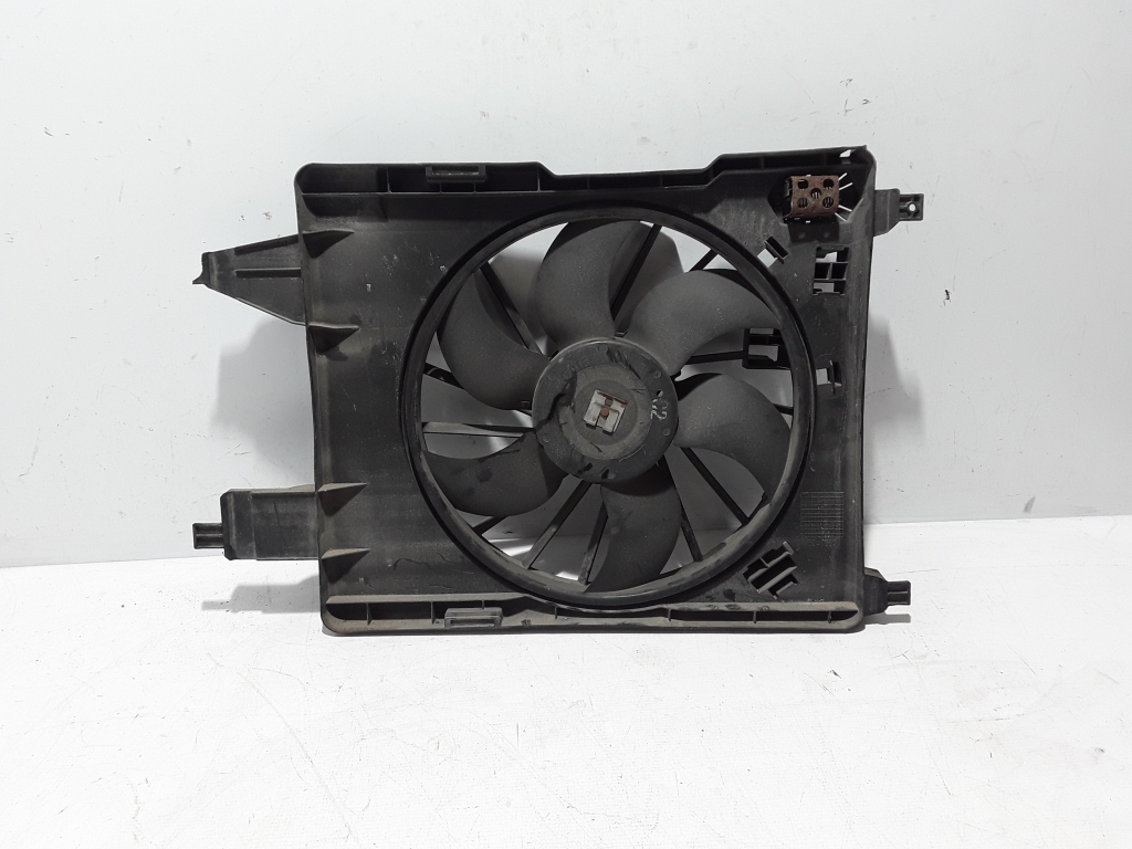 RENAULT Scenic 2 generation (2003-2010) Engine Cooling Fan Radiator 7701054967 22452145