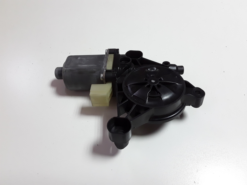 VOLKSWAGEN Golf 7 generation (2012-2024) Front Left Door Window Regulator Motor 5Q0959801C 24553832