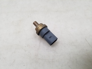  Coolant temperature sensor 