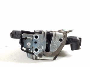 LEXUS IS (2005–2013) Esiukse lukk 69030-53080 - 3