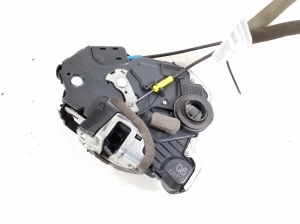 LEXUS IS (2005–2013) Esiukse lukk 69030-53080 - 4